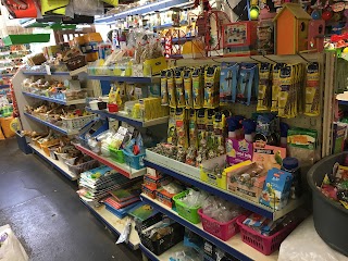 Oldham's Pet & Garden Supplies
