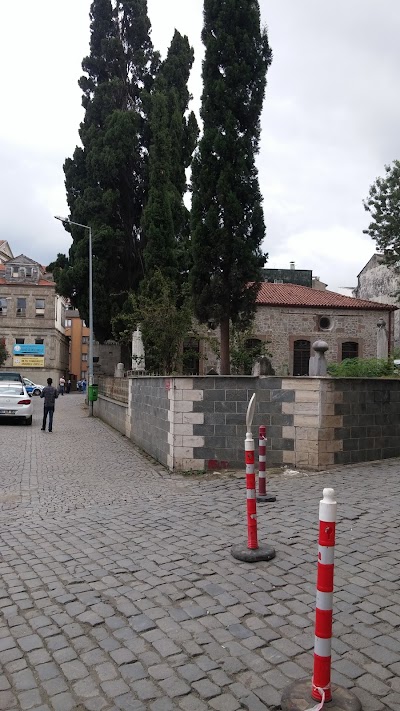 Tavanli Mosque