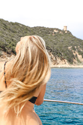 Photo n°8 de VAIANA VOYAGES à Ajaccio (Service de location de bateaux)