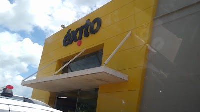 Photos of Almac&eacute;n Exito