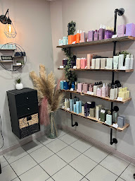 Photo n°4 de racine carrée à La Talaudière (Salon de coiffure)
