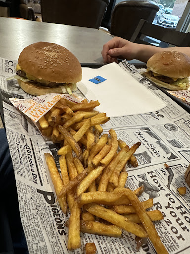 Photo 5 - Burger Shop