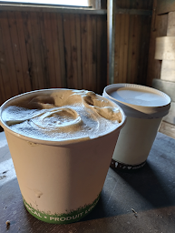 Photo n°20 de Du petit coin de Paradis - Ferme pédagogique à Saint-Georges-Buttavent (Éleveur)