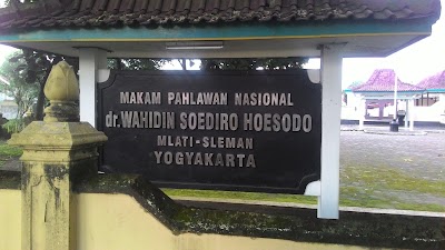 Photos of National Heroes Cemetery Dr.Wahidin Soediro Hoesodo