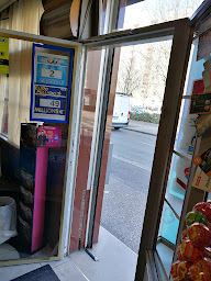 Photo n°38 de Bar-Tabac Le Café de la Paix (FDJ, RELAIS COLIS, NICKEL, NIRIO) - Diffusion des Matchs. à Villeurbanne (Restaurant)