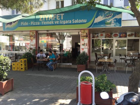 ortaca pideci, Ziyafet Pide Salonu