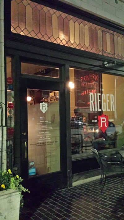 bar