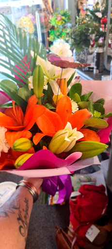 Flowers by Fluff - Thumbnail