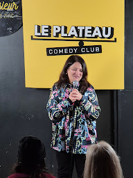 Photo n°3 de Le Plateau Comedy Club - Stand up Paris Bonne-Nouvelle à Paris (Scène)