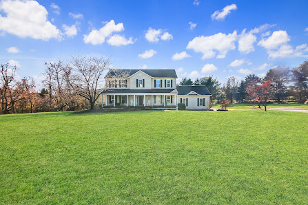 Lacey Sutton, Realtor at Coldwell Banker Chesapeake Real Estate 114b S Cross St, Chestertown, MD 21620, United States