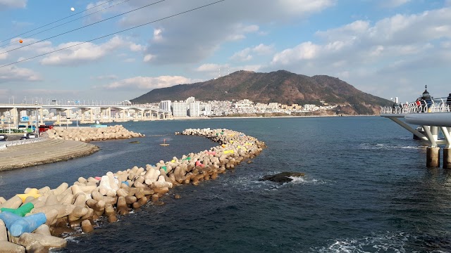 Songdo Beach