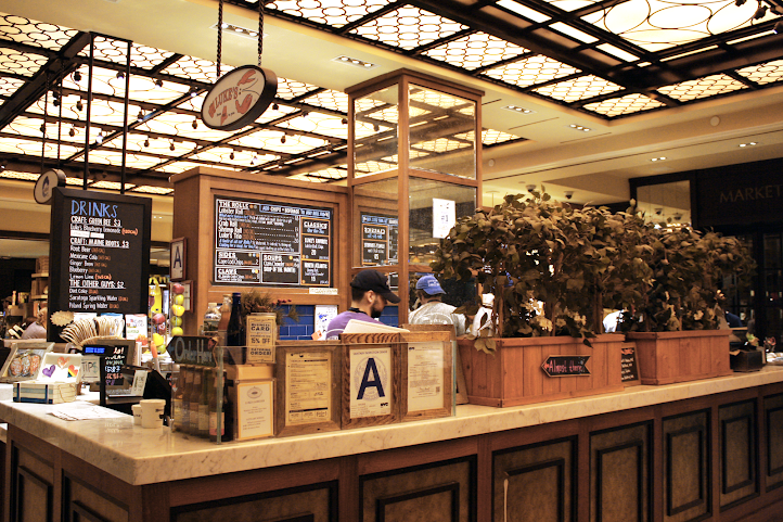 Luke's Lobster Plaza Food Hall - Temporarily Closed by null