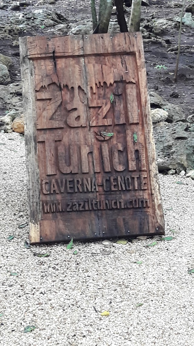 Zazil Tunich