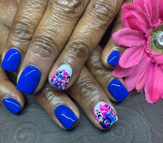 Naturally Pretty Nails Boutique interior view