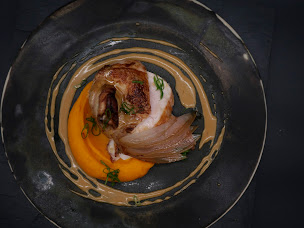 Photo n°1 de L'ail en Ch'mise à Saint-Clément-les-Places (Restaurant)