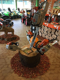 Photo n°12 de Agrima SARL à Saint-Nazaire-les-Eymes (Atelier de réparation de tracteurs)