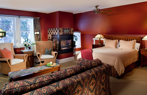 Lake Pointe Inn Bed And Breakfast - Thumbnail