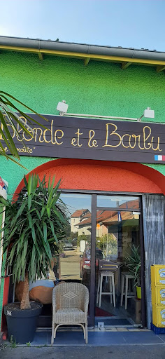 la Blonde et le Barbu