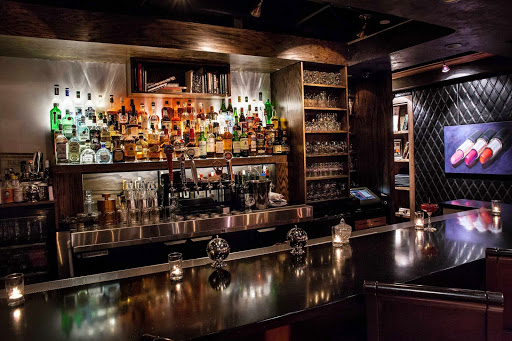 Second Story Restaurant & Liquor Bar Logo