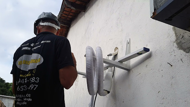 Horário de funcionamento de Ar Condicionado FAMÍLIA DA FÉ