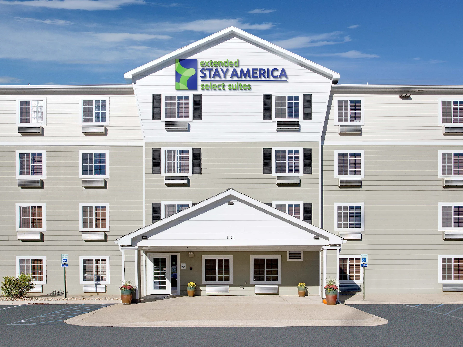 Extended Stay America Select Suites - Akron - South