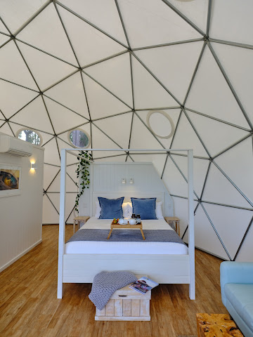 Mile End Glamping by null