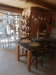 Photo n°5 de La terre en main à Béligneux (Fabricant de produits en céramique)