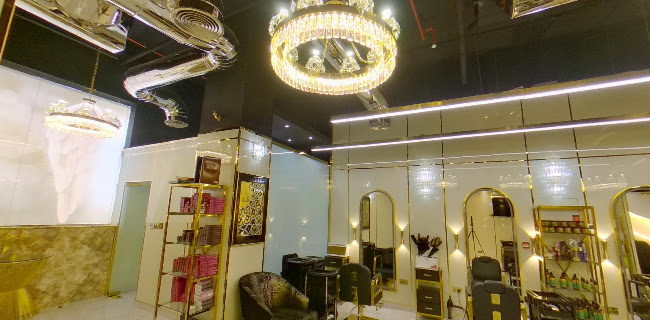 Diana's MMakeover Beauty Salon - Beauty salon