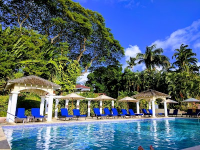 Photos of Fairmont Royal Pavilion
