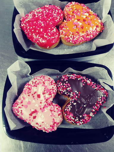 Pine Donuts - Visual