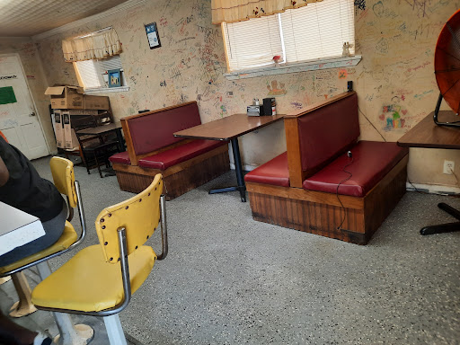 Clara's Kitchen - Visual