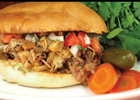 Carnitas "El Güero" sucursal Rincón de los Arcos - Thumbnail