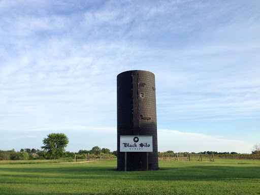 Black Silo Winery Logo