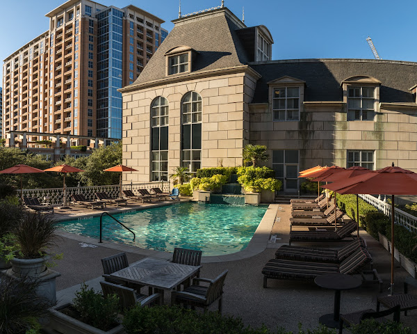 Hotel Crescent Court by null