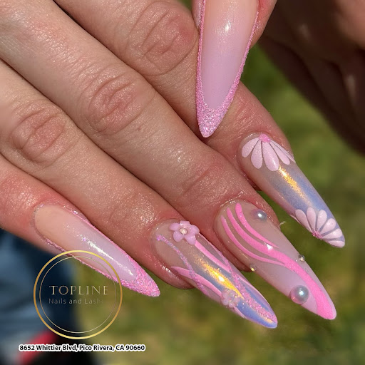 Topline Nails and Lashes
