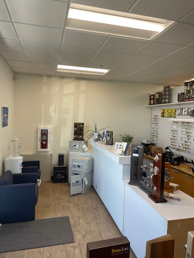 Flatirons Locksmiths - Visual