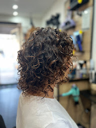 Photo n°29 de STYL'HAIR CREATION à Rognac (Barbier)