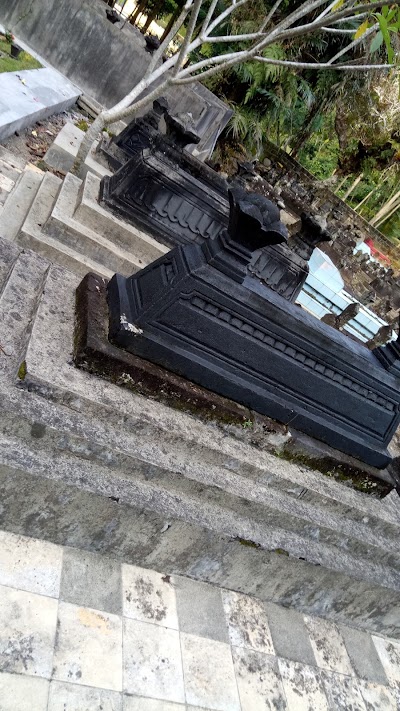 Photos of Embung Pakembinangun