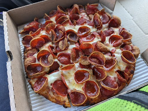 Ange's Pizza - Visual