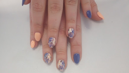 Les ongles glam's de Julie