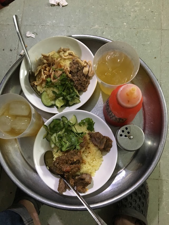 Xôi sườn cay 628 Trường Chinh