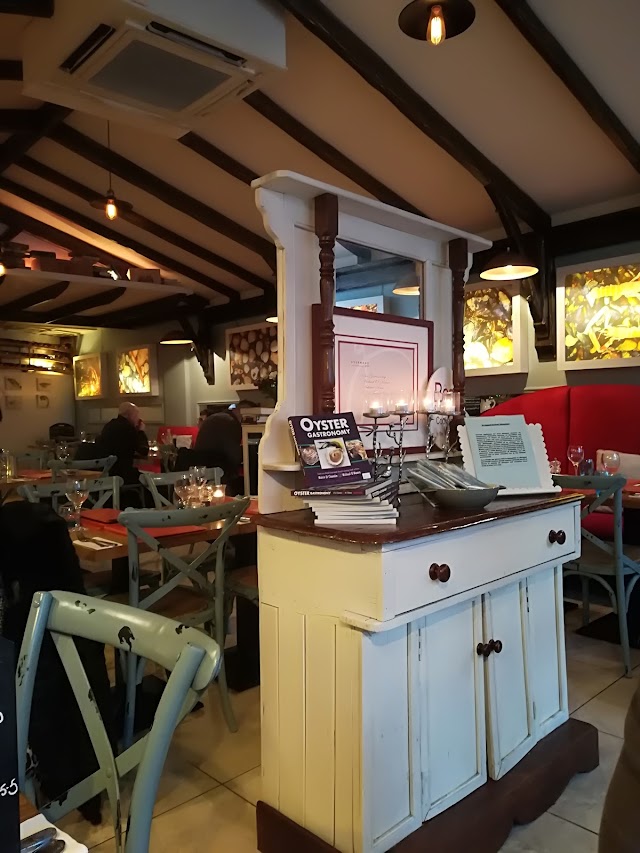 Oscars Bistro