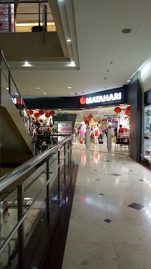 Matahari Dept. Store, Author: Dewi Margaret