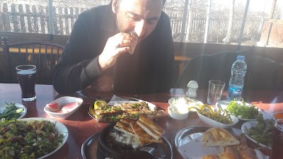 Photos of Ayhan Ustanın Yeri