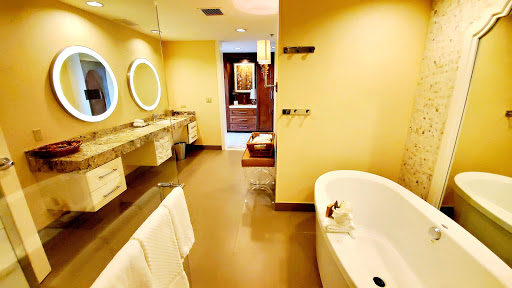 Hilton Omaha - Thumbnail