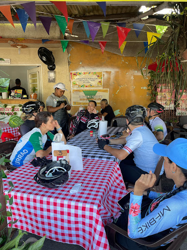 IRRESISTIBLE TENTACIÓN hecho en fogón de leña