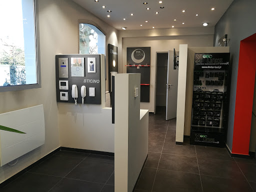 Eurelec Distribution - La Varenne - Thumbnail