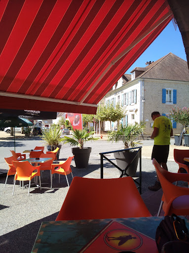 Photo 5 - J and j’s café