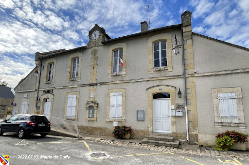 Photo de Château de Cuffy à Cuffy (18150)