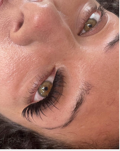 Eyebrow Shape- Rundle Mall - City Cross Shopping (Threading & waxing) - Thumbnail